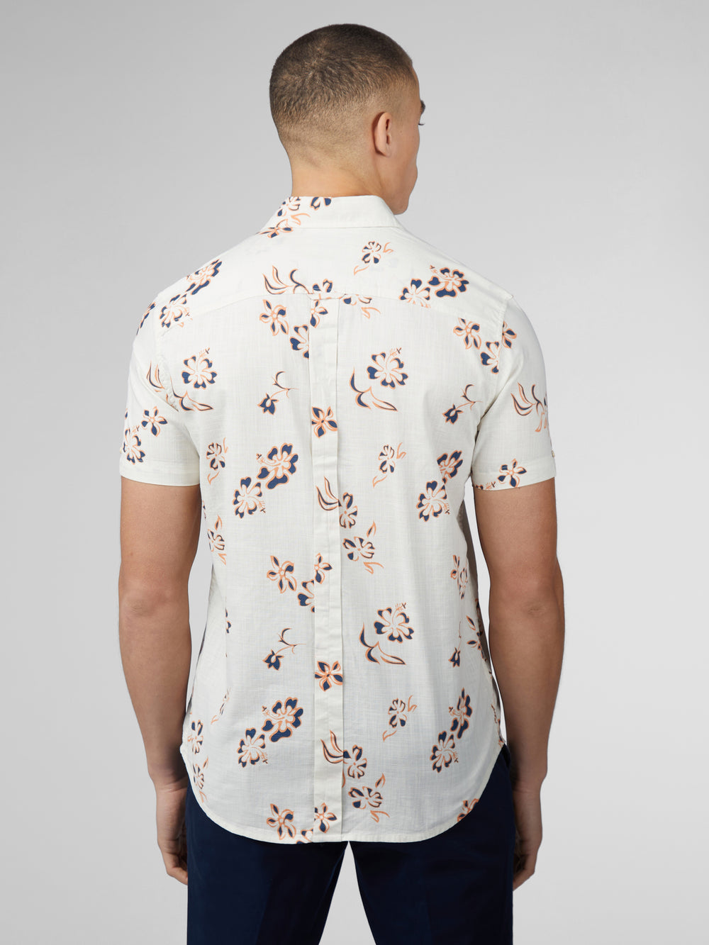 Kosele Ben Sherman Signature Linear Floral Biele | OMBRX5426